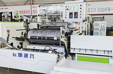 /How to Choose the Right Stretch Film Machine for Your Packaging Needs